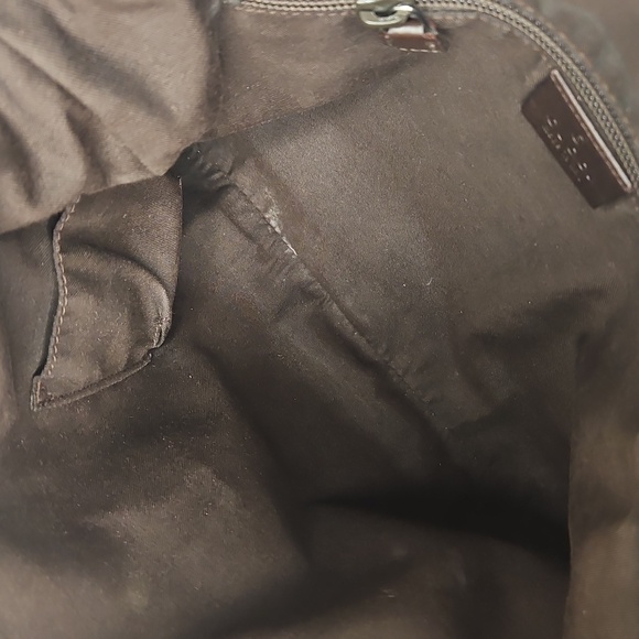 Authentic Gucci Monogram Classic Crossbody Handbag Purse Authentic - Picture 10 of 16